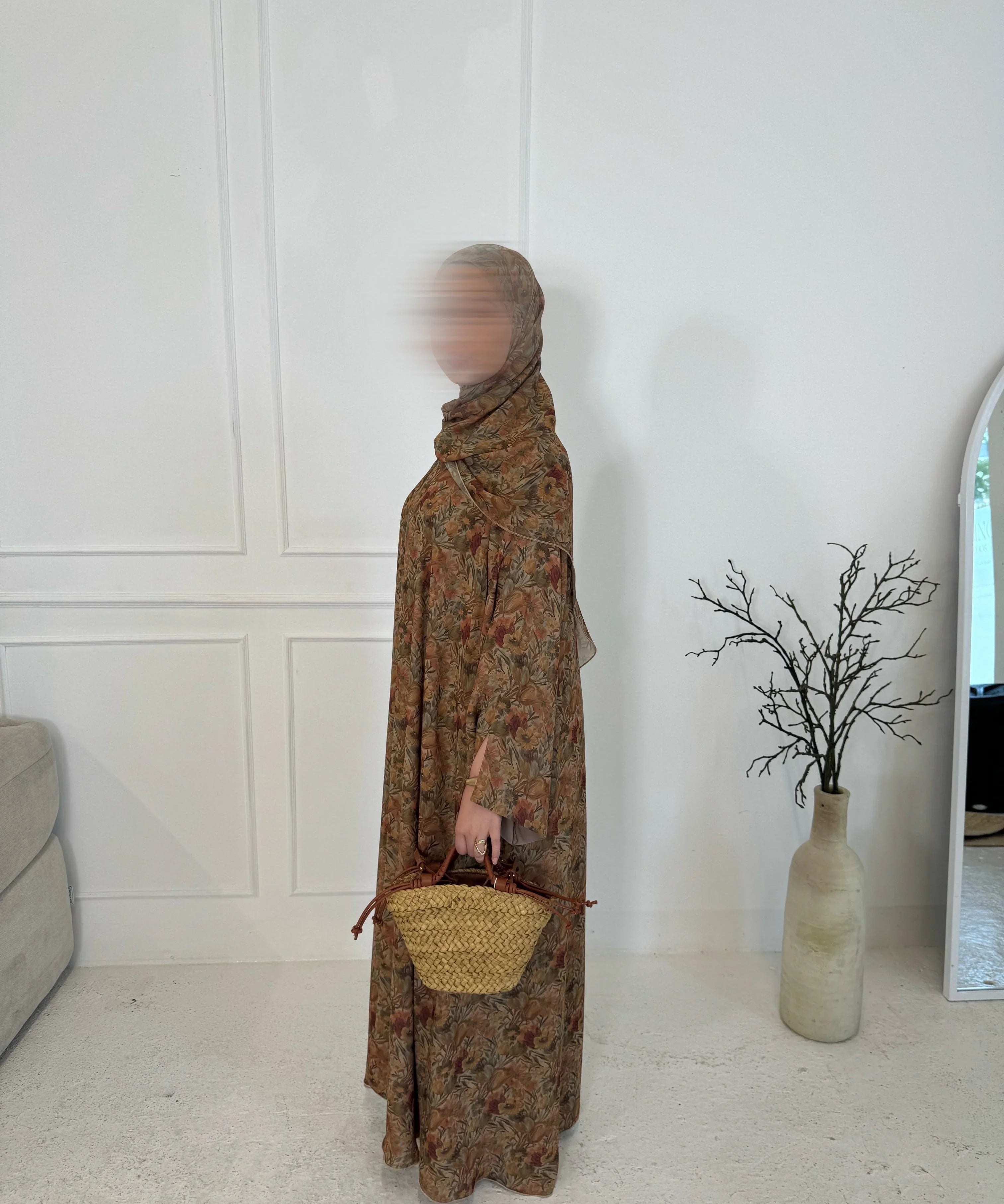 Auburn - YARA MODEST