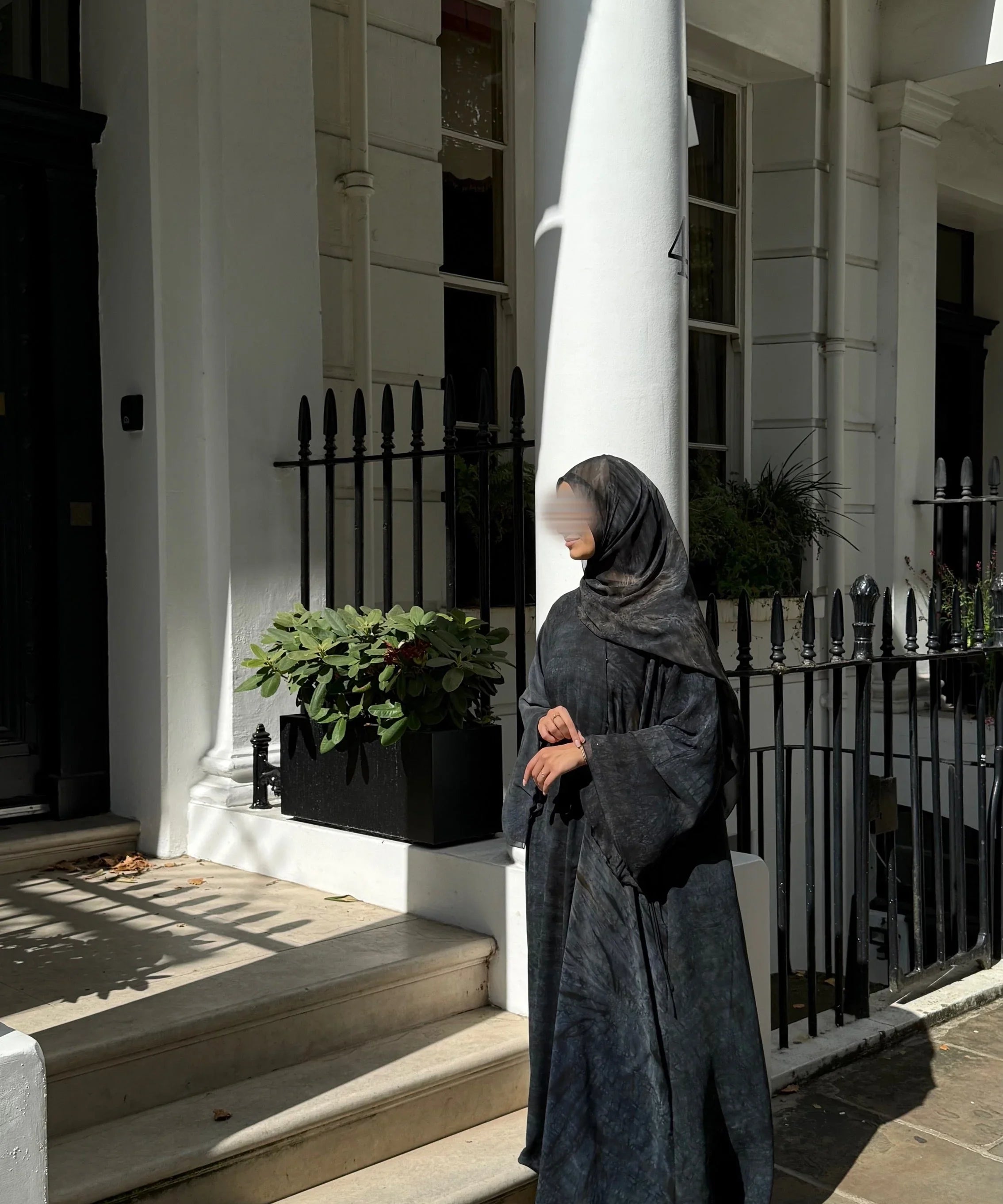 Dusk - YARA MODEST