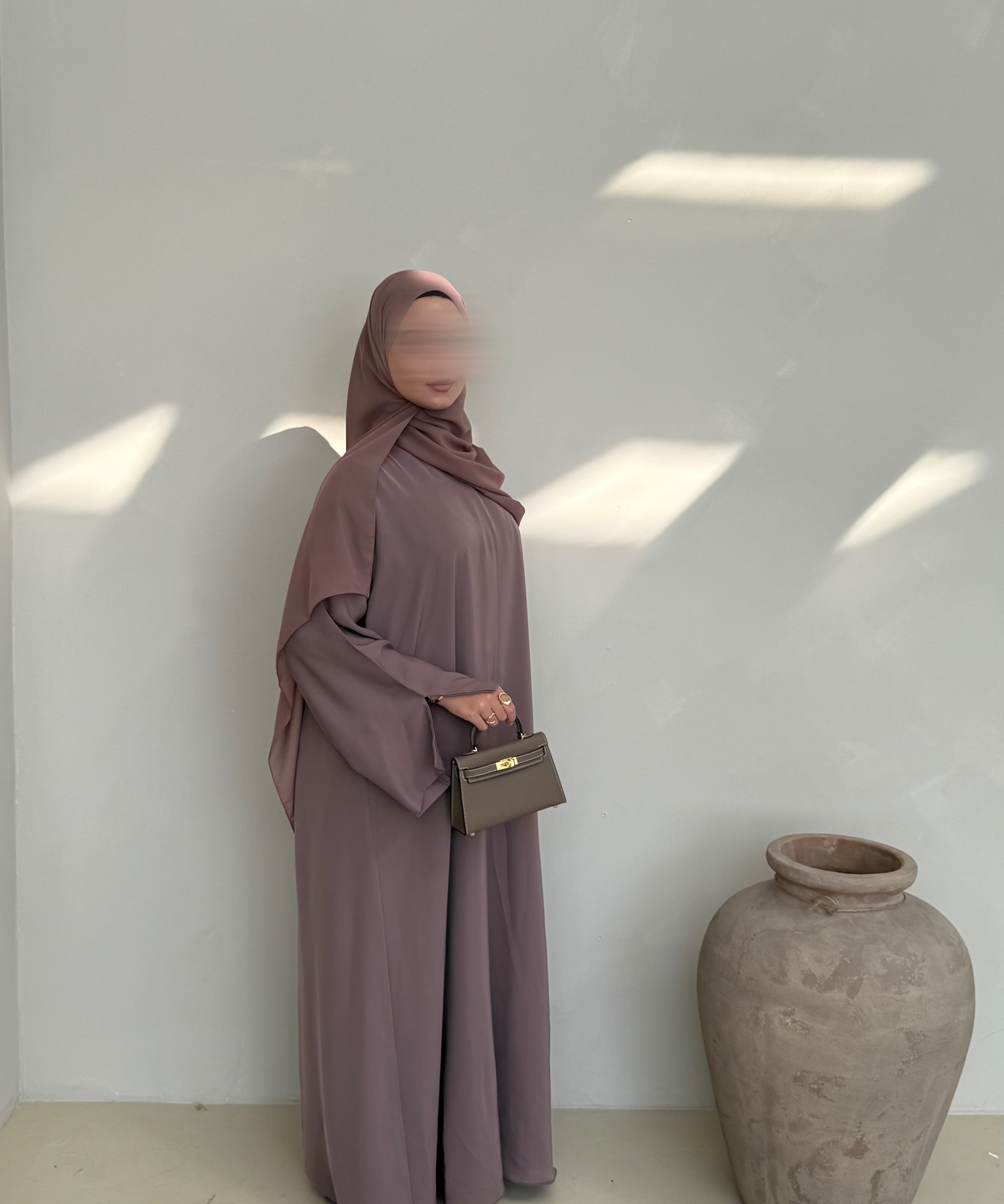 Dusty Mauve - YARA MODEST