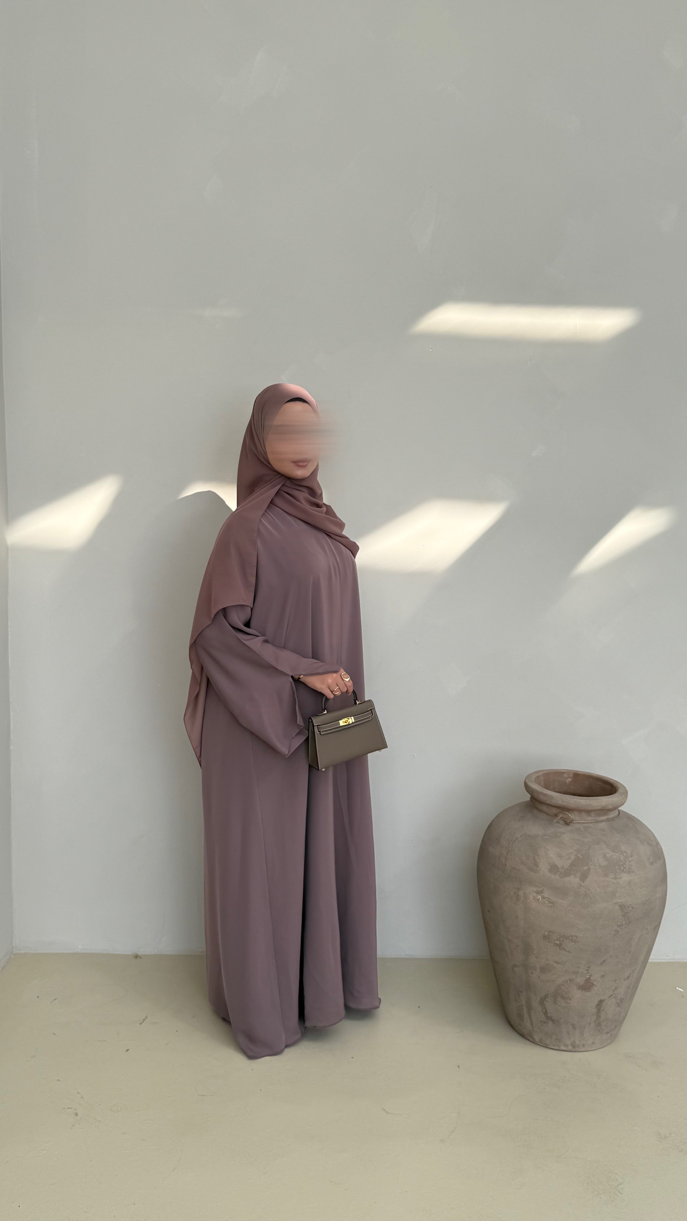 Dusty Mauve - YARA MODEST