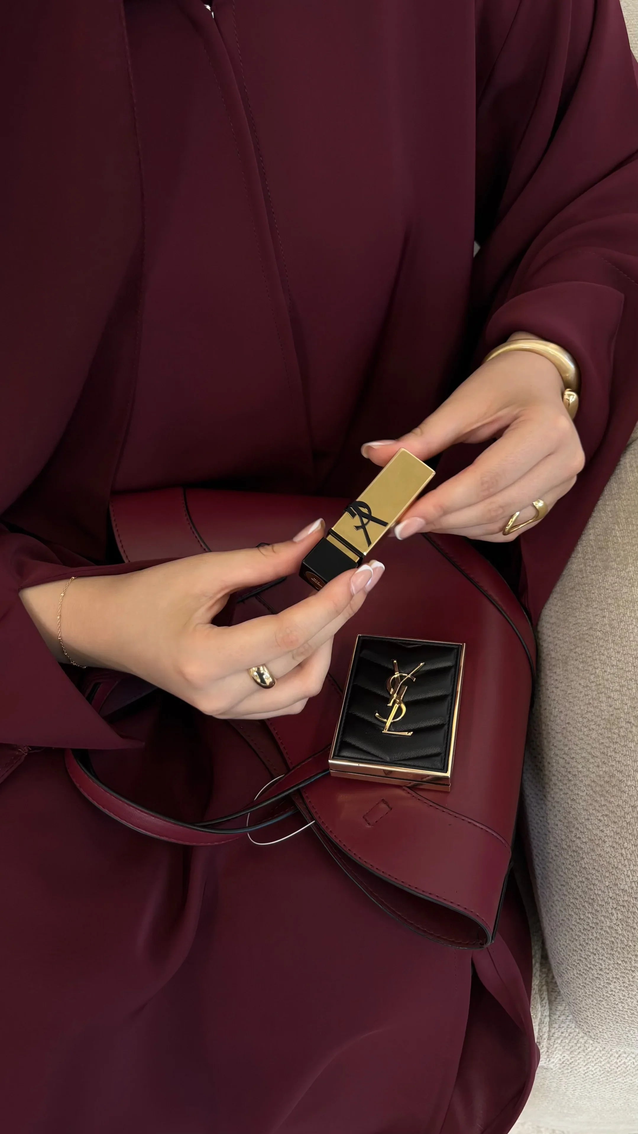 Rougè - YARA MODEST